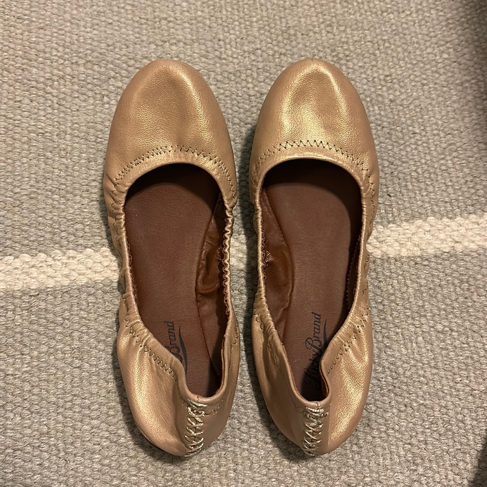 Lucky Brand light gold flats 8.5